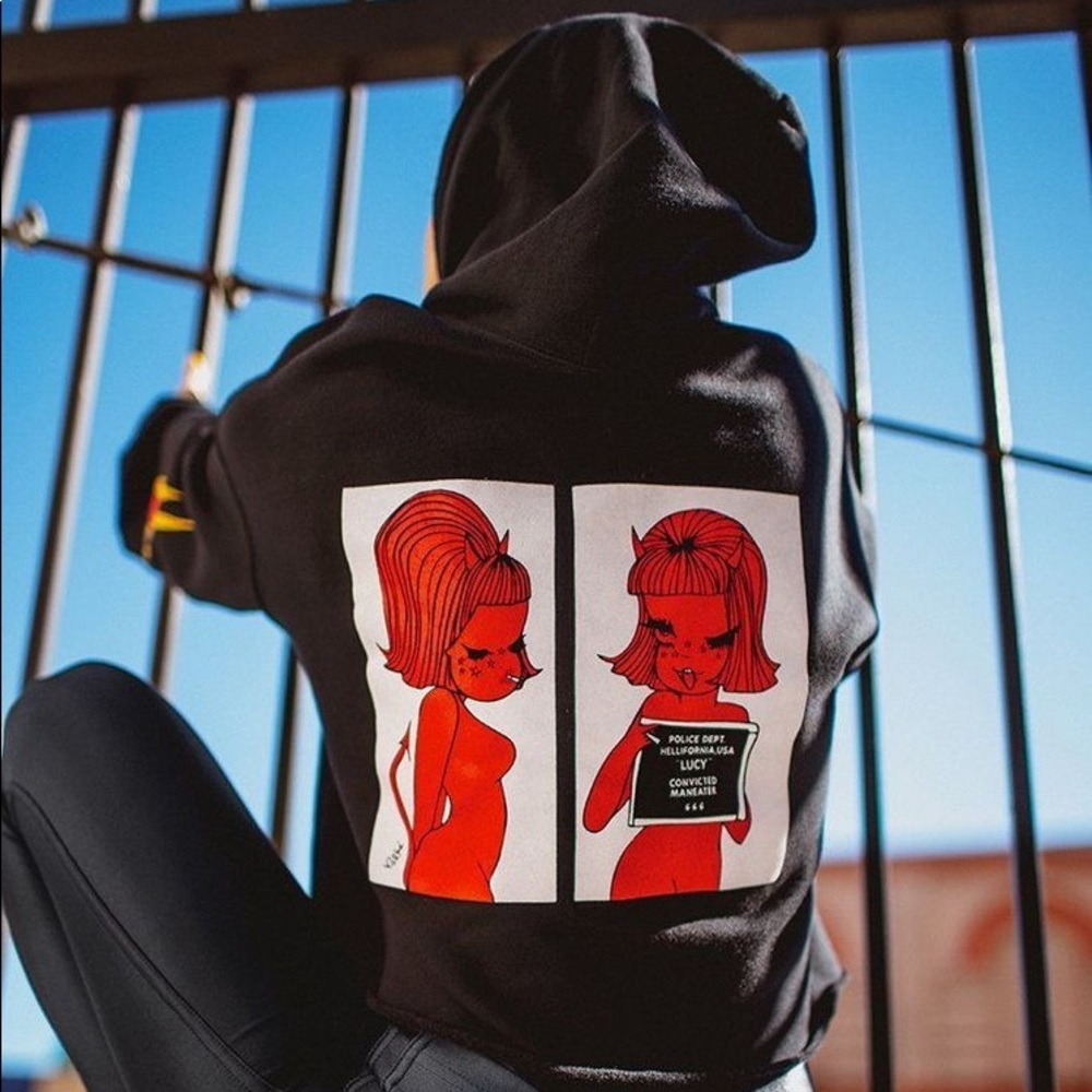 Valfre maneater hoodie 💘